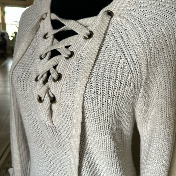 Cream sweater by Sadie & Love size small - Picture 3 of 10